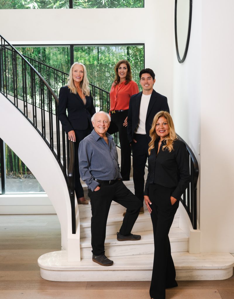 EKL_9807-Elaine-Lee-Photography-The-Edlen-Team-June-2026